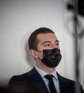 Jordan Bardella annonce être mis en examen pour avoir qualifié la ville de Trappes de « République islamique »