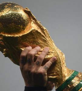 Guerre en Ukraine: la Russie officiellement exclue du Mondial 2022 et de toutes les compétitions