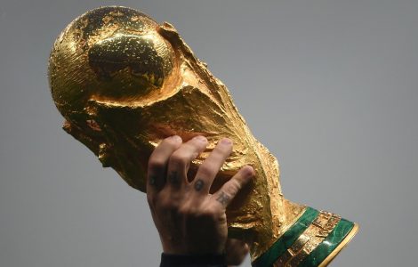 Guerre en Ukraine: la Russie officiellement exclue du Mondial 2022 et de toutes les compétitions