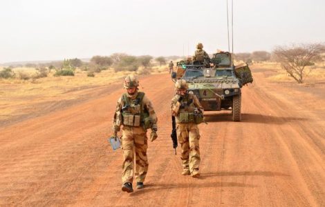 Après les attentats au Bénin, l'armée française tue 40 jihadistes au Burkina