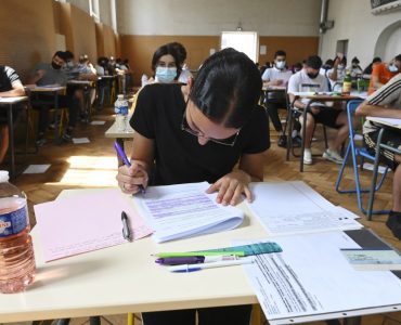 « La France est-elle un pays raciste ? » : des élèves contraints de s’interroger sur le racisme de la police française