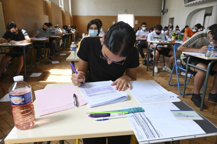 « La France est-elle un pays raciste ? » : des élèves contraints de s’interroger sur le racisme de la police française