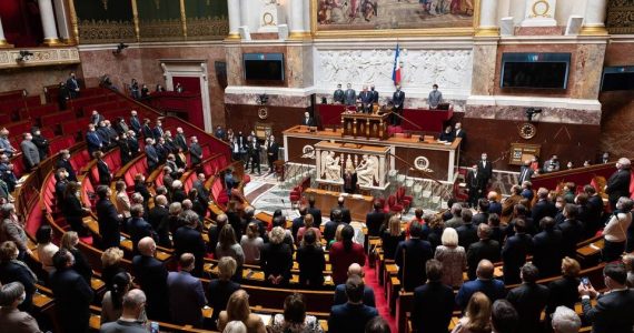 Présidentielle 2022 : Macron envisage-t-il de dissoudre l’Assemblée pour pénaliser Zemmour ?