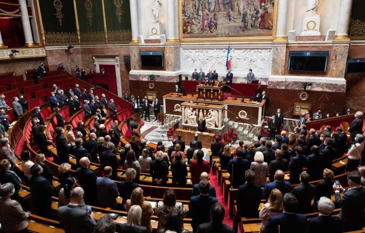 Présidentielle 2022 : Macron envisage-t-il de dissoudre l’Assemblée pour pénaliser Zemmour ?