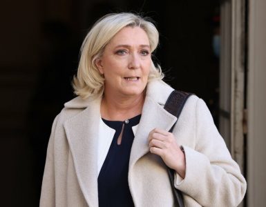 Marine Le Pen refuse de débattre avec Valérie Pécresse, mais veut bien avec Jean Castex