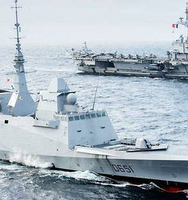 Faute de budget, une frégate protégeant le « Charles de Gaulle » privée de brouilleurs antimissile