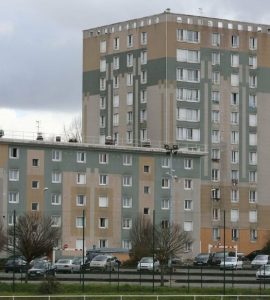 Rixes entre bandes en Essonne : un jeune de 20 ans dans un état grave après avoir été percuté par une voiture