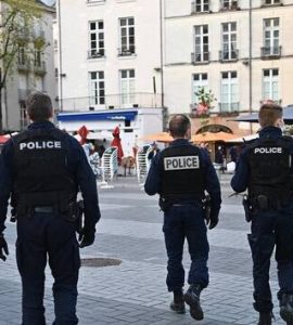 Nantes. Coups de pied, coups de poing et propos racistes
