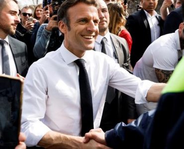 Présidentielle 2022 : près de 500 personnalités du monde de la culture appellent à voter Macron