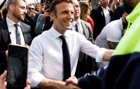 Présidentielle 2022 : près de 500 personnalités du monde de la culture appellent à voter Macron
