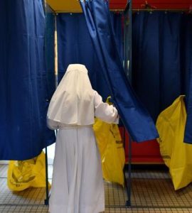«Chez les catholiques pratiquants réguliers, le vote contestataire est désormais dominant»