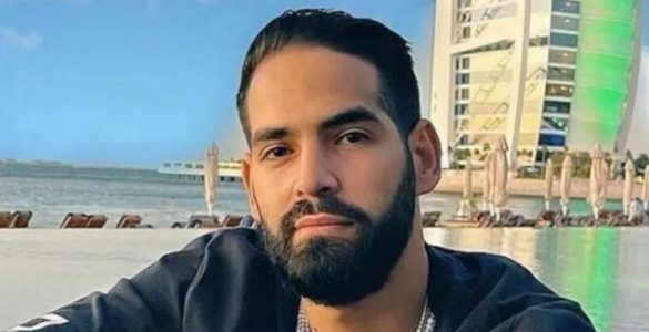 Un candidat de téléréalité violente une femme et ses amis se marrent