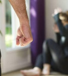 Vannes. Le fils de 8 ans filme sa maman se faisant tabasser par le père... qui part en prison