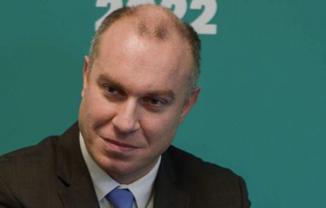 Critiqué pour avoir pris un vol intérieur, François Gemenne quitte Twitter : « Attention à la quête de pureté et de radicalité »