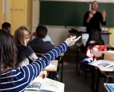 L’univers sexiste, homophobe et autoritaire de Stanislas, le « meilleur » lycée de France