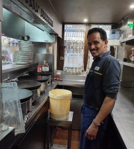 À Paris, comment la crêpe bretonne de Montparnasse est devenue une affaire tamoule