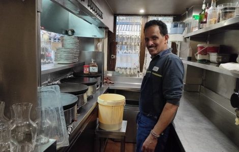 À Paris, comment la crêpe bretonne de Montparnasse est devenue une affaire tamoule