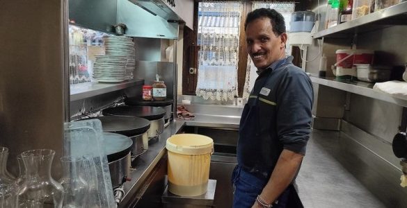 À Paris, comment la crêpe bretonne de Montparnasse est devenue une affaire tamoule