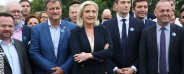 Pour la présidence du Rassemblement national, Louis Aliot lance le match contre Jordan Bardella