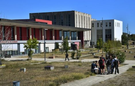 L'université Clermont Auvergne adopte une charte « pour une communication inclusive » sans unanimité