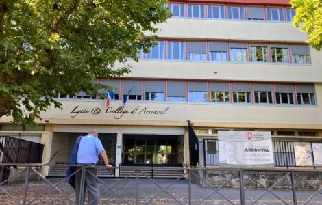 Un adolescent de 15 ans privé de sortie scolaire à Brive (Corrèze) à cause de sa nationalité russe