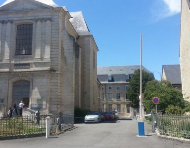 Bourges : une Erythréenne agresse une assistante sociale avec un couteau