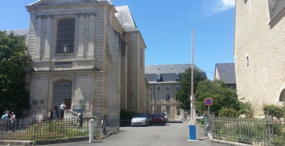 Bourges : une Erythréenne agresse une assistante sociale avec un couteau
