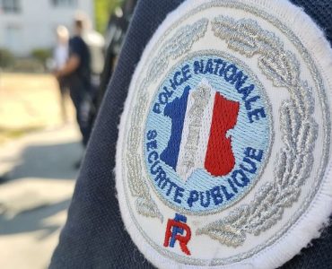 Deux policiers braqués à Carpentras