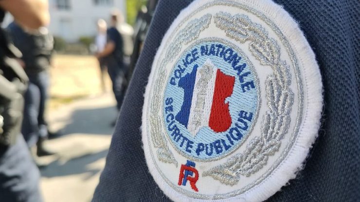 Deux policiers braqués à Carpentras