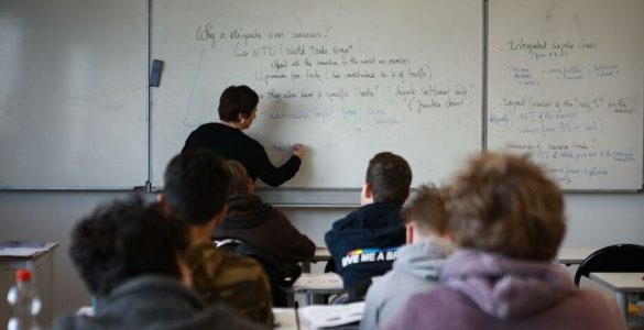 Apprentissage de l’anglais : plus de la moitié des élèves de 3e n’ont pas le niveau requis