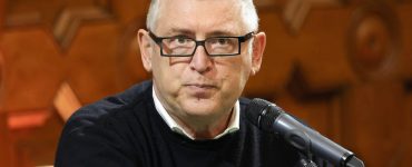 Michel Onfray annonce que “Front populaire” mènera une liste souverainiste aux européennes de 2024