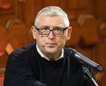 Michel Onfray annonce que “Front populaire” mènera une liste souverainiste aux européennes de 2024