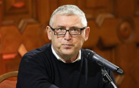 Michel Onfray annonce que “Front populaire” mènera une liste souverainiste aux européennes de 2024