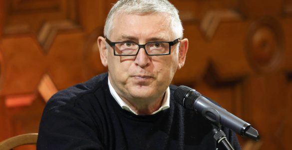 Michel Onfray annonce que “Front populaire” mènera une liste souverainiste aux européennes de 2024