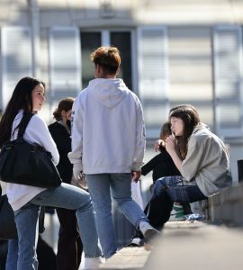 «J’avoue je sais pas», «J’ai l’impression il va faire chaud»... mais où est passé le «que» dans le langage parlé ?