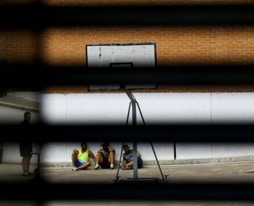 Dos terços dels presos a l’espera de judici a Catalunya són estrangers