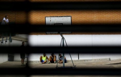 Dos terços dels presos a l’espera de judici a Catalunya són estrangers