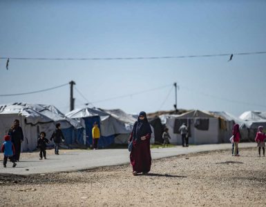 Syrie : la France rapatrie une femme et ses deux enfants