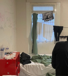 Neuf hommes activement recherchés après leur évasion du CRA de Oissel vendredi