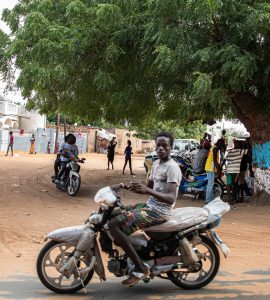 Sur la route du trafic de crack, de Louga, une ville du Sénégal, jusqu’à Paris