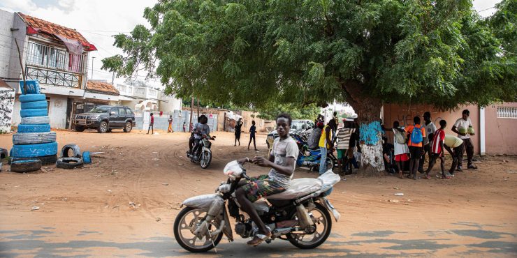 Sur la route du trafic de crack, de Louga, une ville du Sénégal, jusqu’à Paris