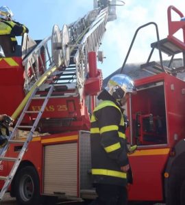 Tours : quatre pompiers agressés par des jeunes lors d’une manifestation au lycée Balzac
