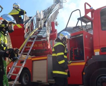 Tours : quatre pompiers agressés par des jeunes lors d’une manifestation au lycée Balzac