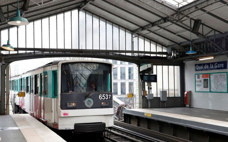 Paris : le pédophile de la ligne 6 du métro remis en liberté dans l’attente de son procès