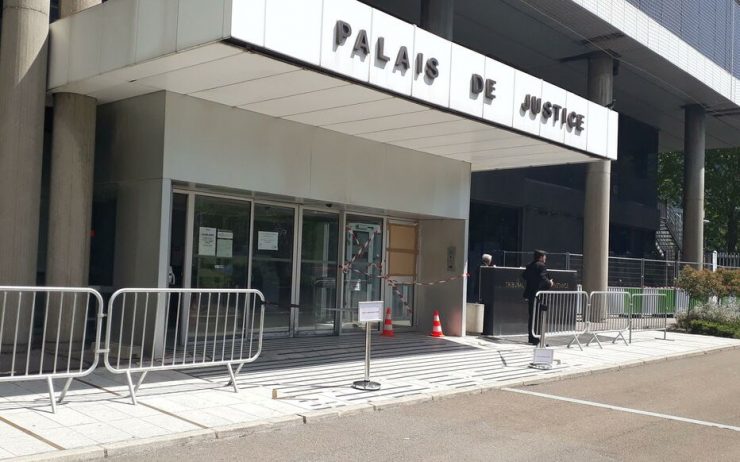 Nanterre : une magistrate de 44 ans succombe à un malaise en pleine audience