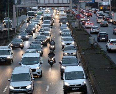 A6a : des militants écologistes de «Dernière Rénovation» ont bloqué l’autoroute à Arcueil