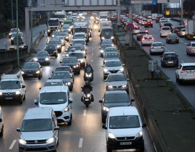 A6a : des militants écologistes de «Dernière Rénovation» ont bloqué l’autoroute à Arcueil