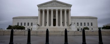 États-Unis: un découpage électoral jugé défavorable aux Afro-Américains divise la Cour suprême