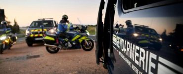 Des "scènes de violence" entre une vingtaine de personnes encagoulées et armées de barres de fer, à Vennecy