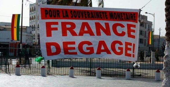 « France dégage », l’incompréhensible silence des binationaux